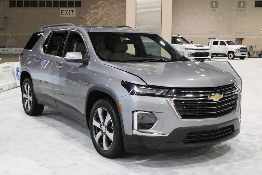 2027 Chevrolet Traverse: Spacious Utility with Modern Refinement