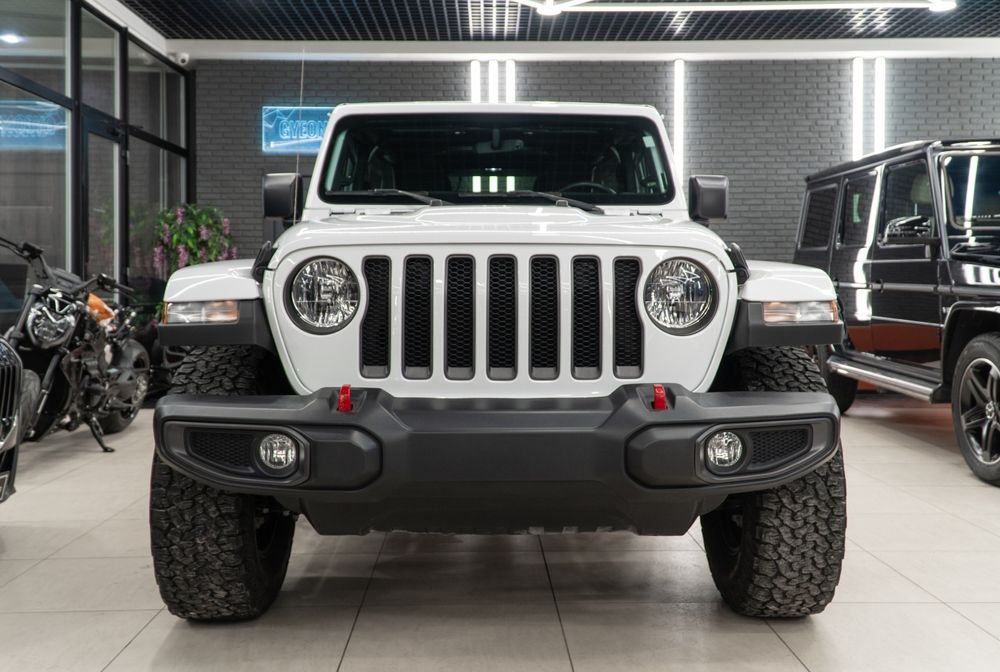 Jeep Wrangler 2025 : Tradition Tout-Terrain Inégalée et Polyvalence