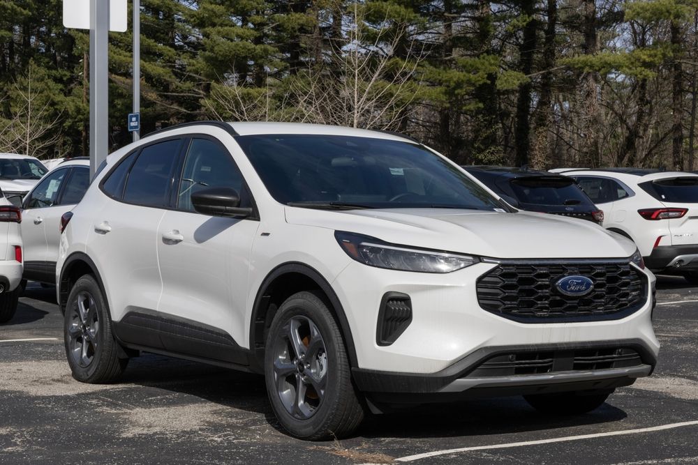 Introducing the 2025 Ford Escape Plug-in Hybrid: Efficiency and Innovation