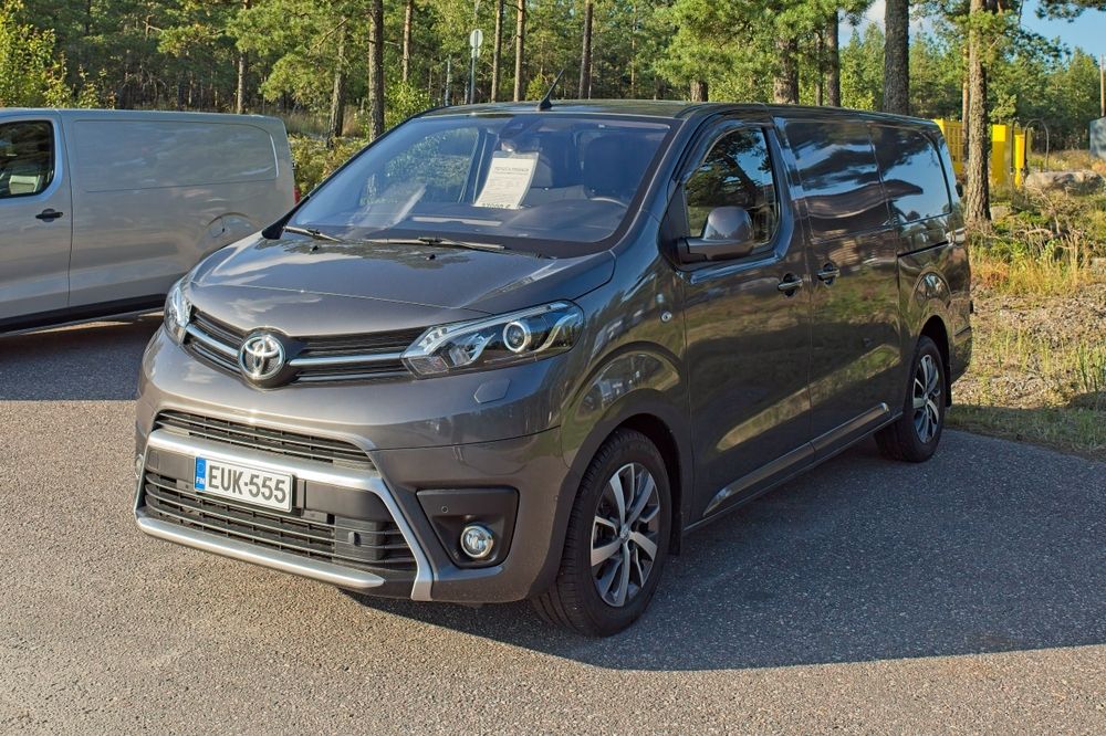 2027 Toyota Proace: Ultimate Versatility for Work and Life